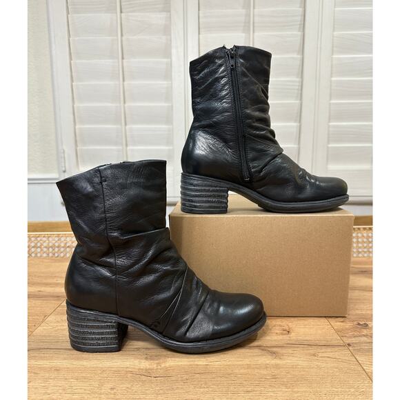 Miz Mooz Gem Dressy Boots Black Ruched Leather Size 6.5/7 US 37 EU NWOB Stylish - Picture 2 of 14
